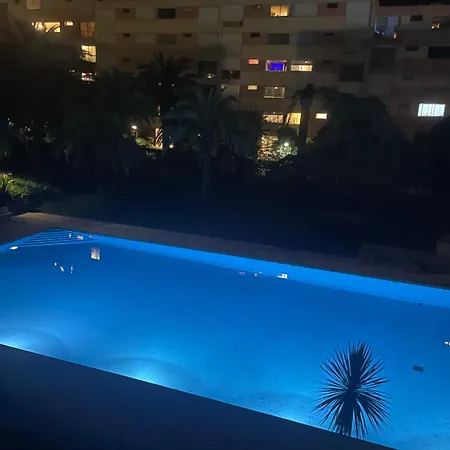 Petit Deux Pieces Avec Piscine *